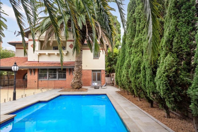 60 ALMA ROAD, St Kilda