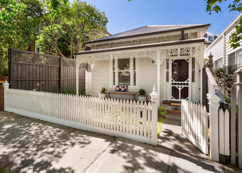 33 AUBURN GROVE, Hawthorn East